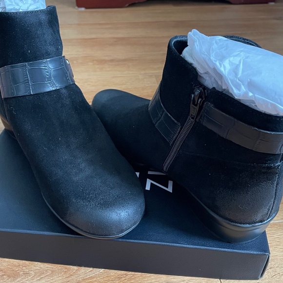 Ankle boots women  naturalizer Cole black suede size US 8 W - Picture 2 of 7